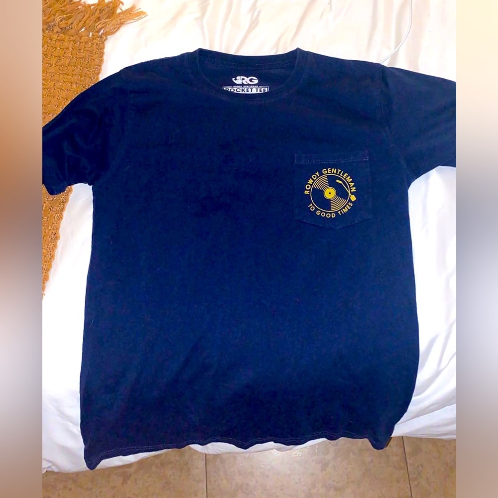 Selling a barely worn T-Shirt made by Rowdy gentleman! Wonderful condition